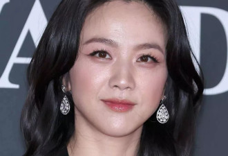 章子怡、李冰冰无滤镜怼脸拍，真实到雀斑都看得见