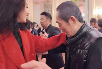 张艺谋教女儿跳舞，被任达华父女解围，网友羡慕