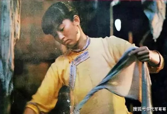 14年前的一张照片，暴露了巩俐的真实颜值
