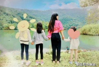 38岁李靓蕾罕见现身，与男子挽手合影互动亲密，疑似展开新恋情