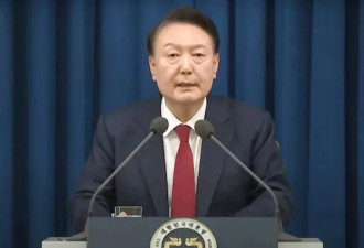 韩国深夜惊奇:紧急戒严→军队空降国会→放弃戒严