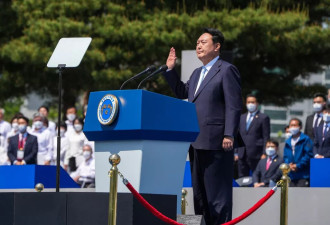 尹锡悦戒严令震惊全国,韩国政治两极化何以至此