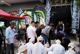 回老家参加农村葬礼，发现一个现象