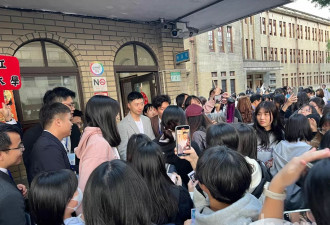 陆生访台参观女高 中媒称“马龙如进盘丝洞” 引炸锅