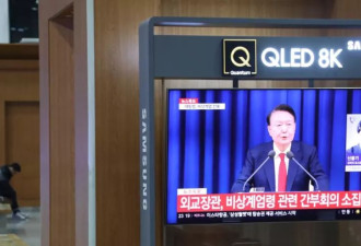 戒严中的韩特种部队：士兵手枪里无弹匣