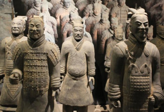 秦始皇陵附近出土恐怖陪葬墓 墓主人是“她们”