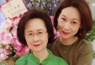 琼瑶温馨全家福曝光，两个孙女皆是古典气质美女