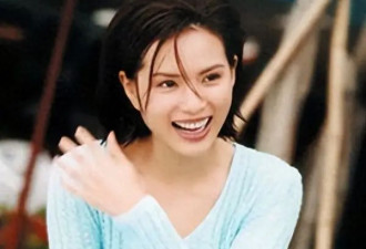 “雌雄同体”小龙女，被老头“白睡”10年，还倒贴上亿，下场唏嘘