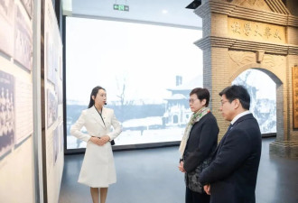 林郑月娥到访华中师范大学并与师生交流