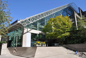 大温知名换汇公司女员工涉嫌卷跑$440万 给妈妈买豪宅