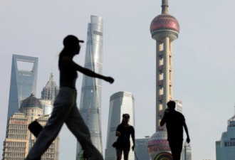 经济如此低迷，中共政治局14年来首次承诺....