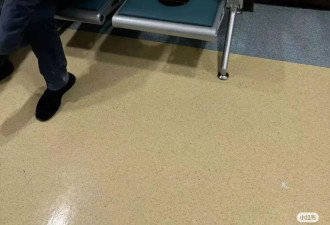 为什么肛肠科外的椅子中间都有个洞？