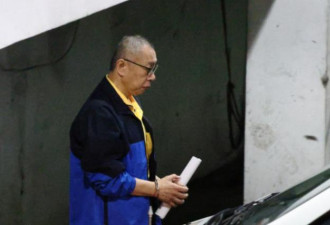 柯文哲传有8张巨额支票藏在这儿