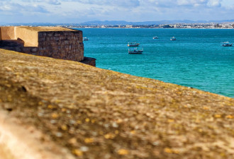 突尼斯旅行在哈玛马特遇见蔚蓝地中海