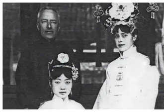 和皇后婉容有染的侍卫，如今子孙身价过亿