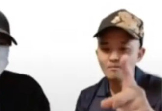 刘晓庆小38岁前男友直播爆料，公开两人合影，否认包养曝闹掰细节