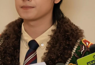 杨紫算不算顶级大美女？看看她和张柏芝站在一起...