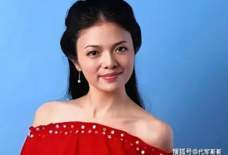 主持人文清:5次主持春晚,巅峰时离开央视,如今...