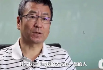 “央视一哥”白岩松：被病痛折磨，每天严重失眠，54岁现状成这样