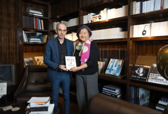 “人类简史”赫拉利对谈洪晃：我们无法与AI竞争…