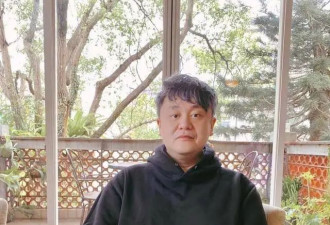 陈百祥与网红同居一年？并且还同游韩国？事实真相令人哭笑不得
