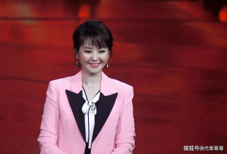 从"央视名嘴"到"查无此人"，49岁的方琼,现在...