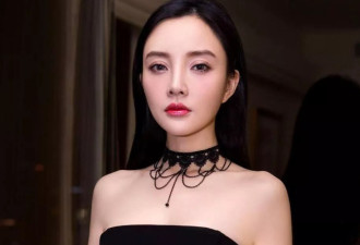 李小璐发视频，评论区都在问她认不认识周淑怡