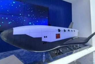中国西北全球最长跑道曝光！神秘白色物体引联想
