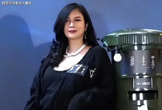 港圈第一艳后，成龙称“顶级美人”，61岁体重220斤，却依旧美丽