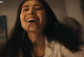 重温高圆圆私密视频，白衬衫露出修长美腿，娇喘连连
