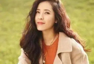 靠美貌“征服”众多男人，48岁的她却至今未婚，在菜市场找回自我