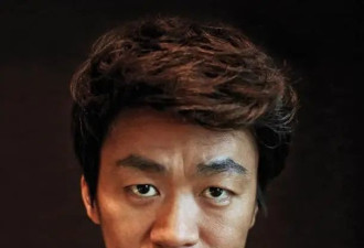 王宝强儿子已长大，近照曝光全网震惊，网友：谁是生父，一目了然