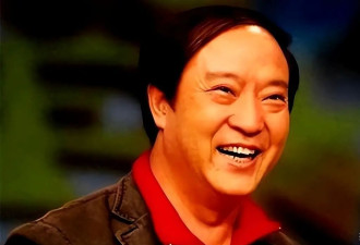 75岁牛群近况，妻离子散住破旧小区，裸捐之后生活穷困潦倒