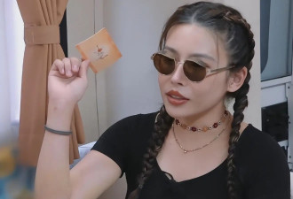留几手混乱私生活被扒！从13年就有男性伴侣，妖娆旧照片太辣眼