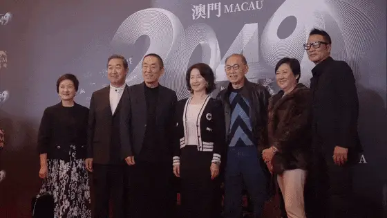 何超琼、郭晶晶C位同框，为什么气质越来越像？
