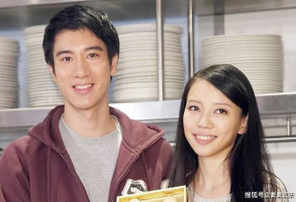 李靓蕾晒圣诞树全家福，3个孩子和妈妈出镜