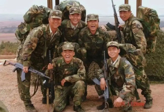 考古《士兵突击》，王宝强简直就是偶像剧天选“大女主” ！