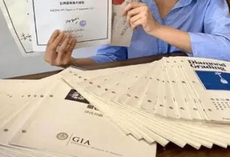 从打工妹到亿万影后，糊了16年她终于爆火了？