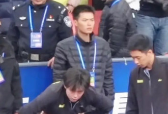 他被曝光身体隐私？网友怒了：没底线！