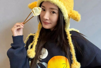 杨幂冬至化身小黄鸭，嘟嘴卖萌宛如初恋
