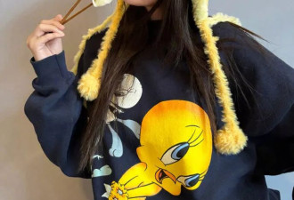 杨幂冬至化身小黄鸭，嘟嘴卖萌宛如初恋