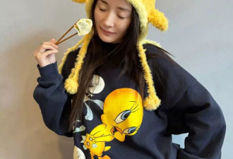 杨幂冬至化身小黄鸭，嘟嘴卖萌宛如初恋