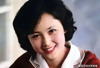 她与丈夫恩爱45年零绯闻，如今直面衰老...