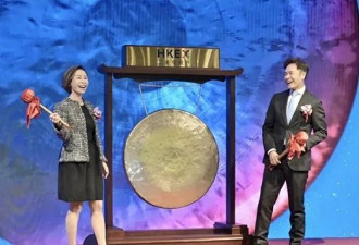 上市前25天踢走老婆！郭晋安公司上市 咧嘴大笑