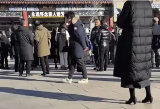 谢芳遗体告别仪式！六小龄童现身，李雪健送花圈