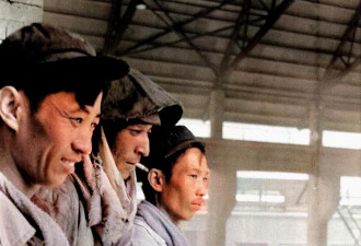 东湖游泳女孩好漂亮...实拍1959年的武汉