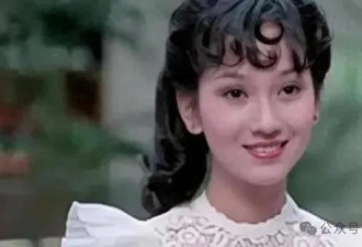 朱玲玲与赵雅芝同框 赵雅芝气质身材更胜一筹