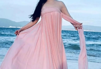 钟丽缇14岁女儿考拉正脸照流出，颜值身材不输妈妈