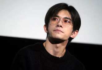 《小小的我》易烊千玺太吓人，表演不靠脸