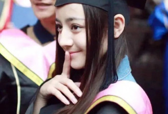 热巴毕业照美上热搜！回看女星们的毕业照谁变化最大